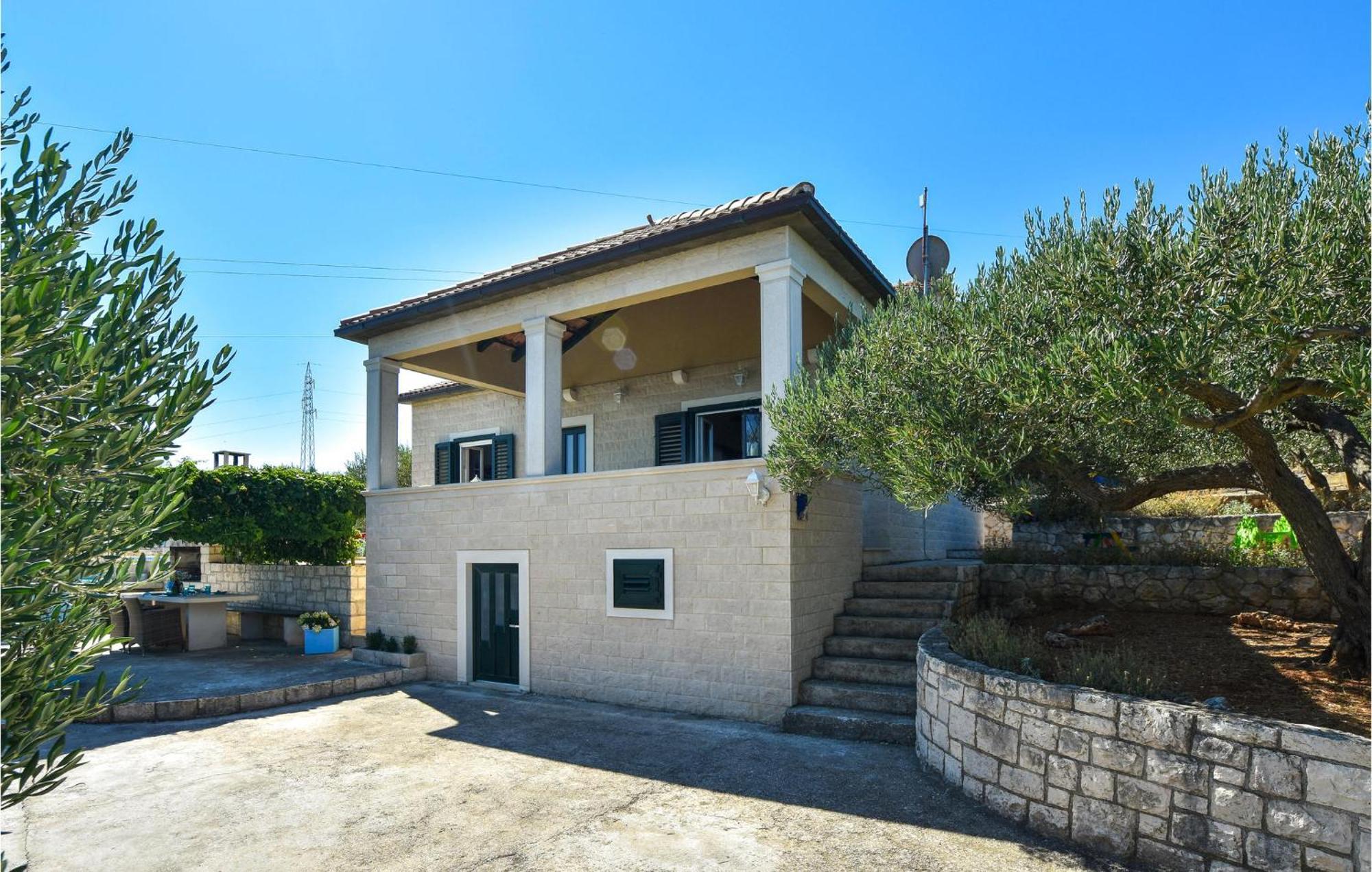 Pet Friendly Home In Postira With Wifi Екстер'єр фото